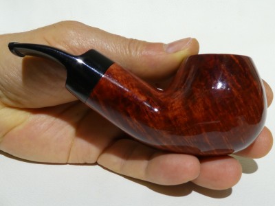 Talamona Reverse Calabash - chubby bent Apple