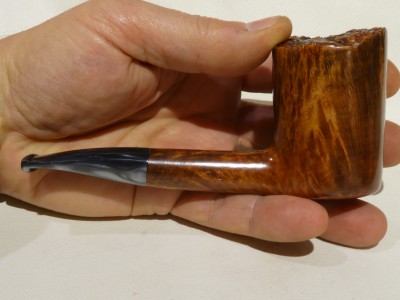 Grenci 02 - 1/4 bent Billiard stand up