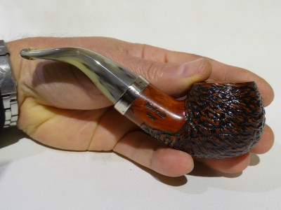 Santambrogio Rusticated - half bent chubby Apple