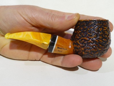 Santambrogio Rusticated Major - half bent Brandy/Pot (9 mm)